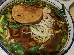 -镇南锅盖面馆(解放路店)