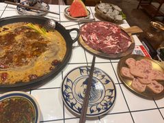 -旧街市鲜货老火锅(大光路店)