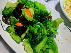 西蓝花炒黑木耳-小菜园新徽菜(苏州繁花中心店)