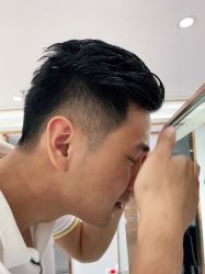 -镁连社·美联社