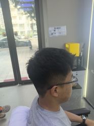 -尤司男士国潮理发馆