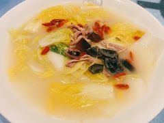 娃娃菜-千岛蚝高压锅生蚝·人参火锅(白云万达店)