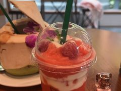 -Chom Cafe and Restaurant