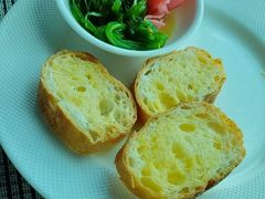 -亚洲国际大酒店·云顶阁旋转自助餐厅