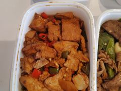 -稳湘湖南小馆(道尔泰生活广场店)