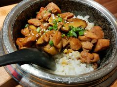 -明洞阿姨·韩式酱蟹烤肉·创意料理(三元桥店)