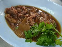 -Kha Mu Charoensang(Silom)