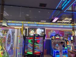-卡通尼乐园(景枫中心店)