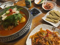 -喇喇排骨火锅·传统韩式脊骨汤(望京西园总店)