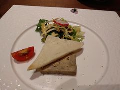 自制鸭肝批配混合蔬菜沙拉-卡本妮法餐厅·北京和平宾馆
