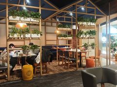 -渝信川菜 · 川味家常菜(财富购物中心店)