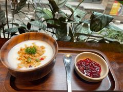 -银米·云南传统过桥米线(双廊黑金冠店)