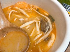 泰式传统冬阴功汤-迷你椰·泰式大排档(观前街店)