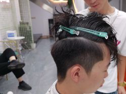 -茶发Salon·烫发染发理发