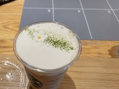星巴克山茶花漾拿铁-星巴克(天津SM城市广场店)