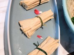 腐竹-捞神煲汤火锅(湖滨商业街店)