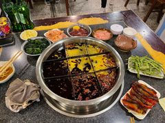 -邓莽子老火锅(中兴路总店)