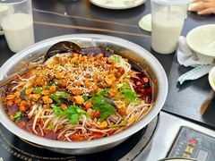 -周良天山牛杂城(天山路总店)