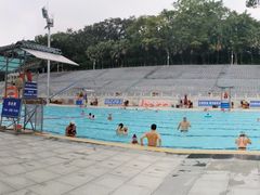 -越秀山游泳场