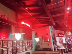 -沪小胖小龙虾(淮海中路旗舰店)