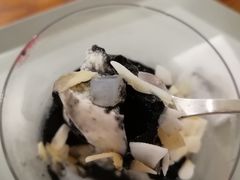 白加黑-茶是一枝花泡茶店
