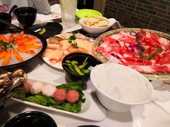 -牛魔王时尚回转餐厅