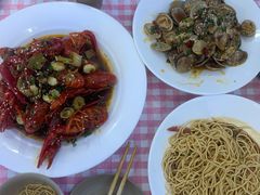 -捌贰虾蟹·江湖菜馆(江汉路店)