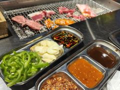-马路牙子烧烤音乐酒馆(望京店)