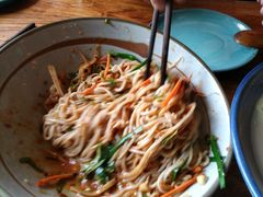 鸡丝凉米线-云之南(八里庄店)