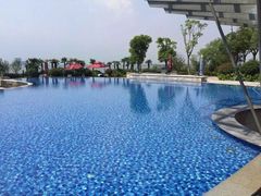 -上海滴水湖皇冠假日酒店