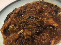小鸡炖蘑菇粉-北李妈妈菜·海肠捞饭(高新万达店)