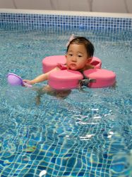 -海豚啵啵婴幼儿洗澡游泳馆