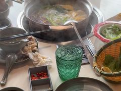 -喃喃椰·糟粕醋·椰子鸡火锅(七堡花园店)