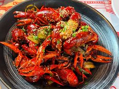 -肥肥虾庄·金牌油焖大虾(汉街SKP店)