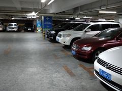 -山姆会员商店·停车场