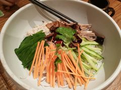 -云海肴·汽锅鸡·云南菜(天山百盛优客店)