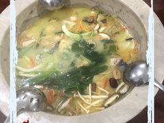 -姚记抚仙湖石锅鱼庄