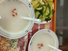 -牛一嘴·兰州牛肉面·大盘鸡(财富中心店)