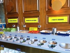 自助调料区-一品诚记烤肉(大连柏威年购物中心店)