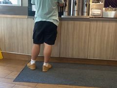 -The Habit Burger Grill 哈比特汉堡(世博店)
