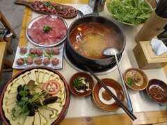 -贵厨酸汤牛肉(花果园国际中心店)