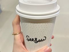 椰子燕麦拿铁-Seesaw Coffee(上海国金中心店)