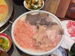 -沸炉重庆老火锅(军事博物馆店)