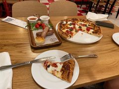 -城市大道红炉披萨烘焙坊