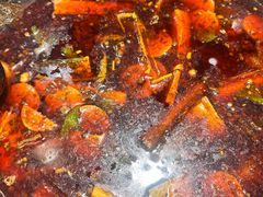 -肖肖酸萝卜鱼火锅(总店)