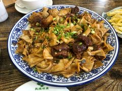 -壹阁胡羊焖饼(特色小吃街店)