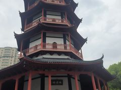 -绳金塔
