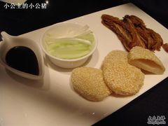 香酥牛腩芝麻烧饼-北京王府井希尔顿酒店·秦唐中餐厅Chynna