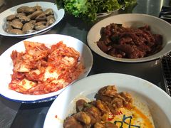 -马路牙子地桌烤肉(工体店)