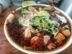 -不起眼麻辣烫凉皮店